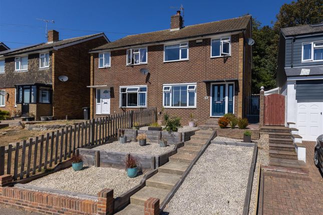 40, Fairstone Close, Hastings photo 3