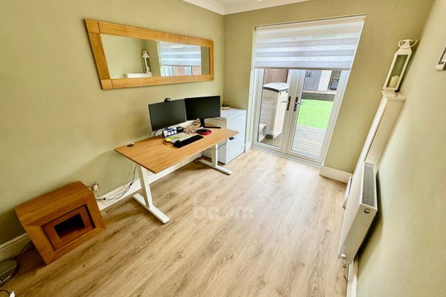Flat for sale in 199 Abbeylands Road, Clydebank, Dunbartonshire