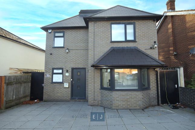 159, Tomswood Hill, Ilford photo 2