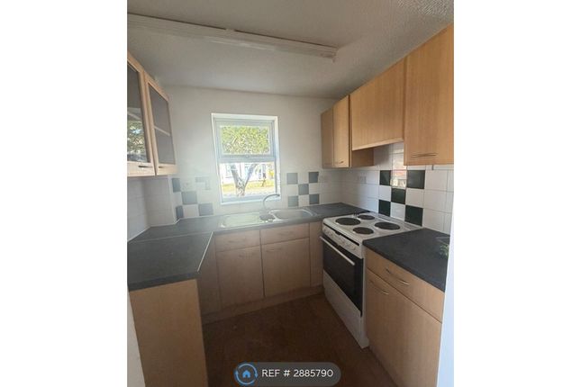 Berrow Close, Luton photo 2