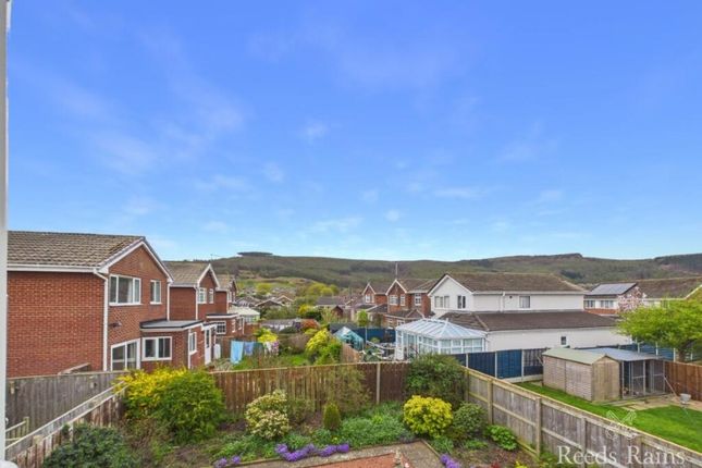 19 Eglinton Avenue, Guisborough photo 3