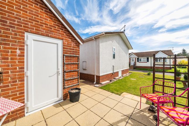 6, Newlands Drive, Newton Abbot photo 2