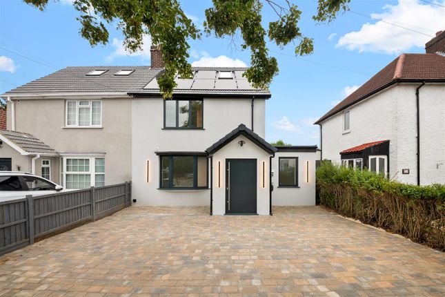 Thumbnail Property for sale in Saxon Drive, London