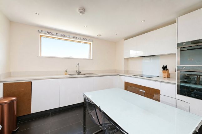 143, Addenbrookes Road, Cambridge photo 4