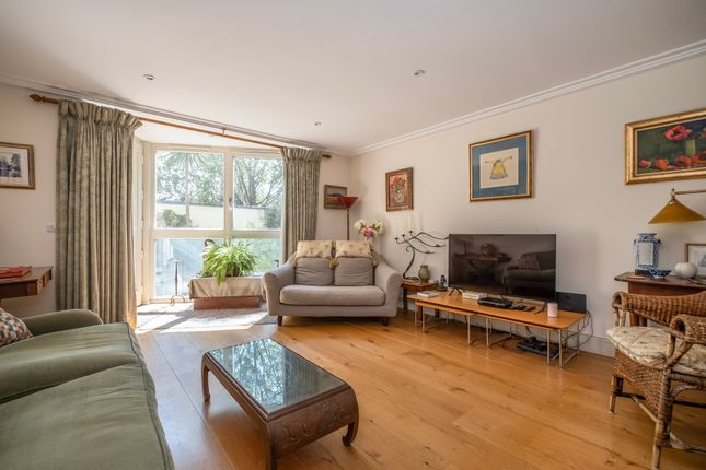 4, Winchester Walk, London photo 2
