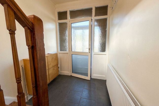 20 Aberdale Road, Leicester photo 2