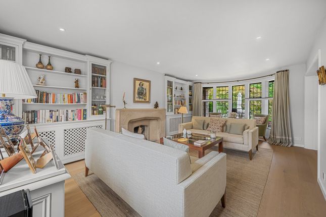 15, Wellgarth Road, London photo 4