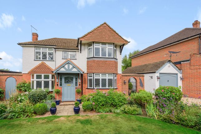 Thumbnail Detached house for sale in Bridle Road, Claygate, Esher