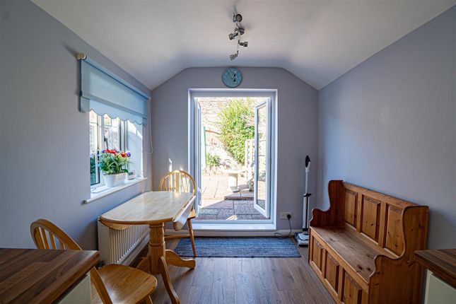 28, Sedlescombe Road North, St. Leonards-On-Sea photo 4