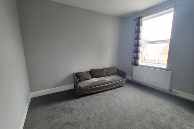 207a Hylton Road, Sunderland photo 3