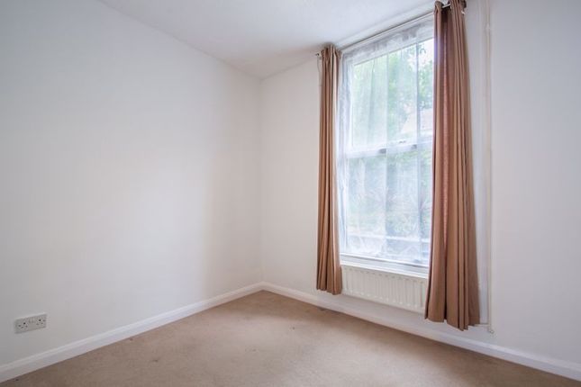 Flat for sale in Cobham Terrace, Bean Road, Greenhithe