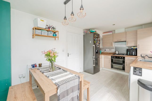 28, Howes Road, Great Yarmouth photo 3