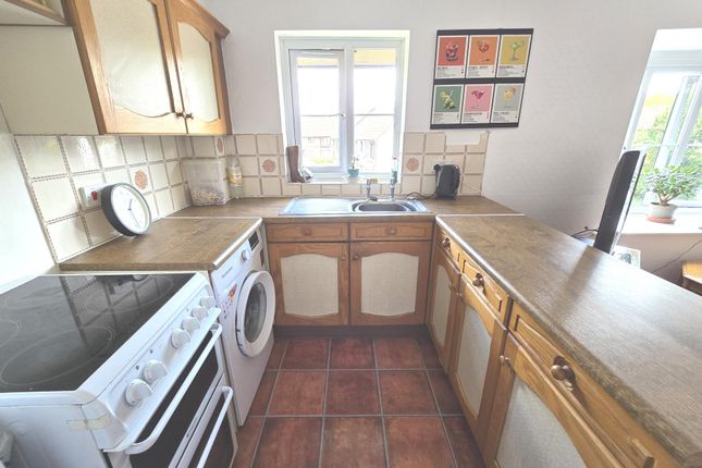 Flat 40, Richmond Court, High Road, Broxbourne photo 2