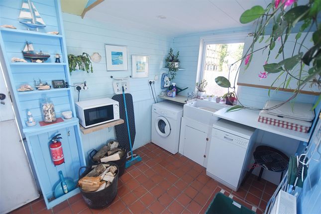 Cottage for sale in St. Florence, Tenby