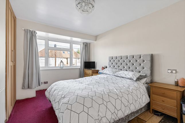 78, Warwick Avenue, Surrey photo 4
