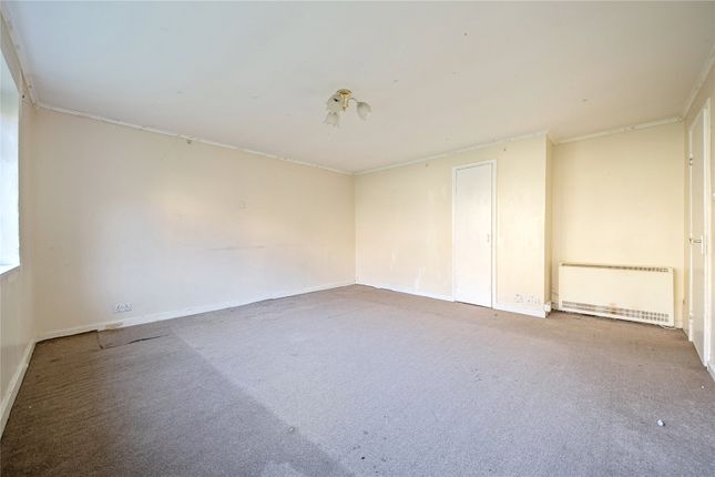 23, Otto Close, London photo 4