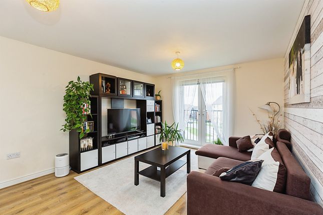 60, Paradise Orchard, Aylesbury photo 3
