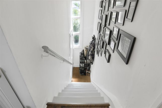 Flat for sale in Tufnell Park Road, London