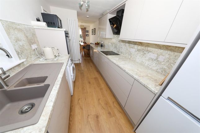 98, Dunbeath Drive, Glenrothes photo 4
