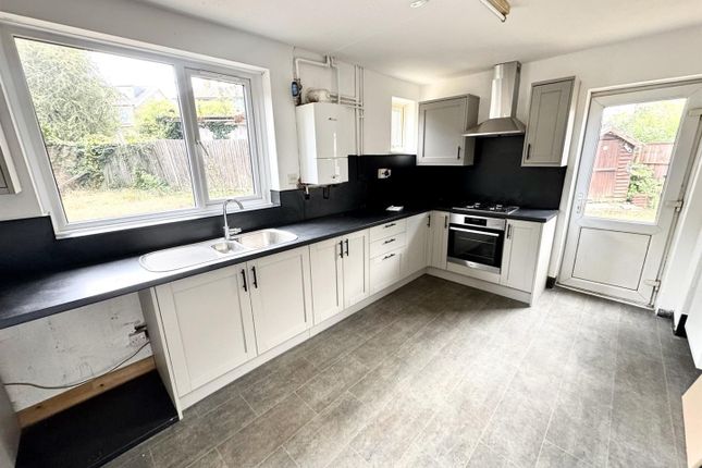26, Camden Gardens, Thornton Heath photo 4