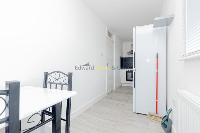 93a, Albert Road, Walthamstow photo 4