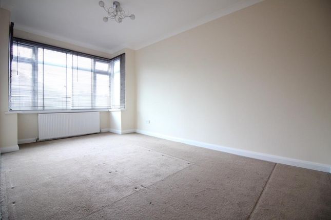 Thumbnail Property to rent in Crowland Avenue, Hayes