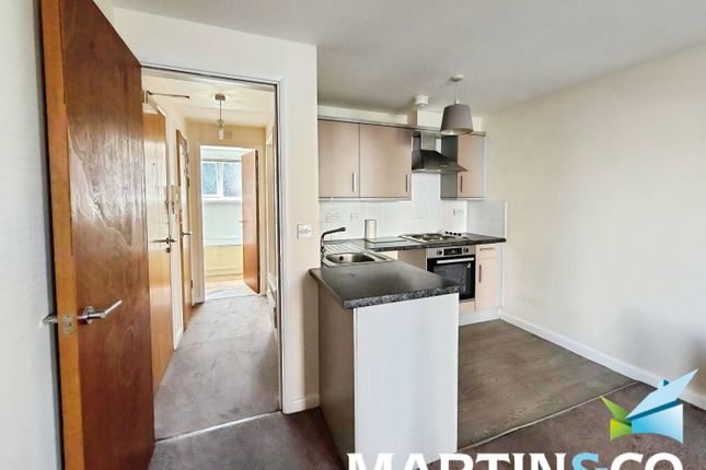 2, Meadow Court, Wakefield photo 5