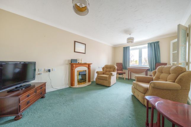 Flat 46, Moores Court, Jermyn Street, Sleaford photo 2