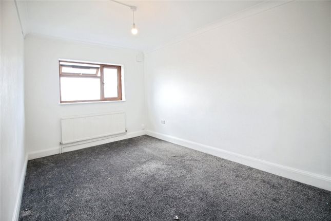 38, Dews Green,, Basildon photo 5
