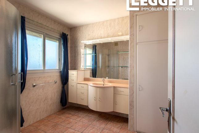 Apartment for sale in Menton, Alpes-Maritimes, Provence-Alpes-Côte D'azur
