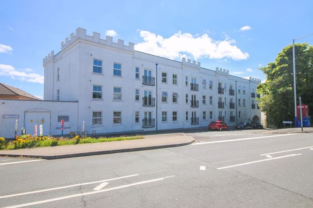 2 bed flat to rent in 19 Imperial Court, Castle Hill, Douglas IM2