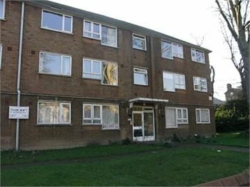 Thumbnail Flat to rent in Westwood Hill, Sydenham, London SE26, Sydenham,