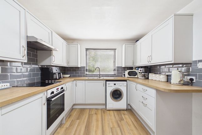 39 Ward Close, Bude photo 2