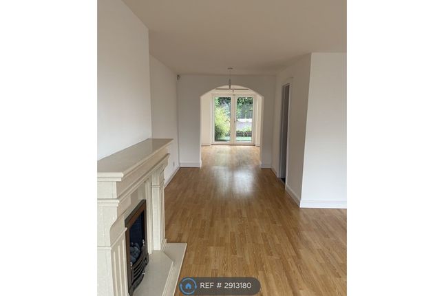 Arlington Drive, Penketh, Warrington photo 3