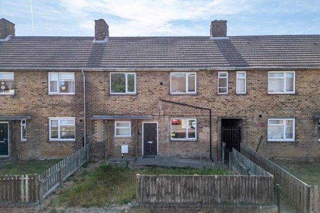 4-bed terraced on 190 Winchester Avenue, Grimsby DN33 1JR, £20,000