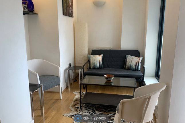 Flat, Goswell Road, London photo 3
