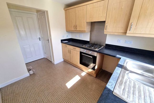 37, Small Meadow Court, Caerphilly photo 5