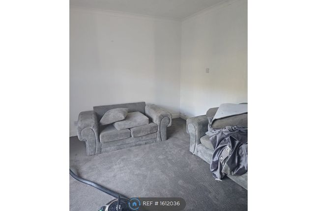 Cartmel Crescent, Chadderton, Oldham photo 5