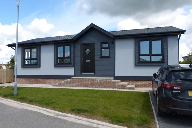 2-bed caravan on 31, Manor Park, Penwithick, £160,000
