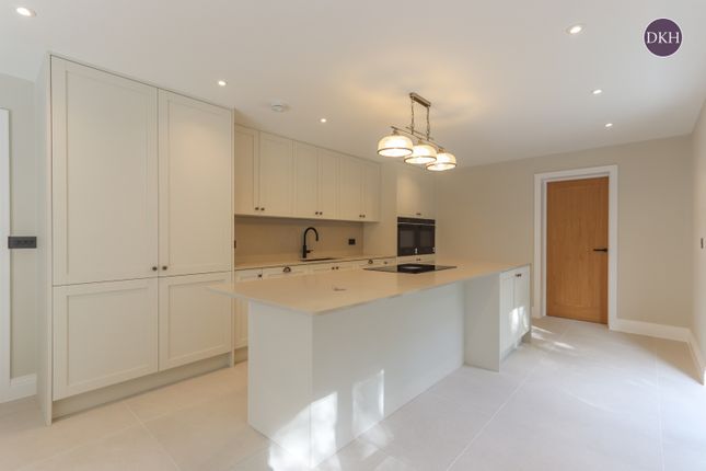 Woodview,, Oxhey Lane, Hertfordshire photo 2