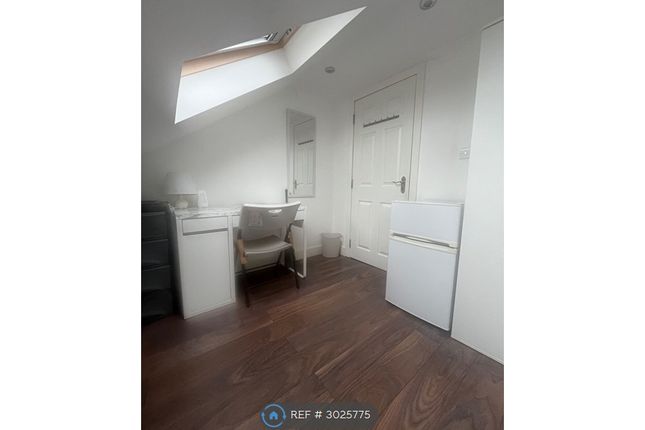 Charlotte Road, Dagenham photo 4
