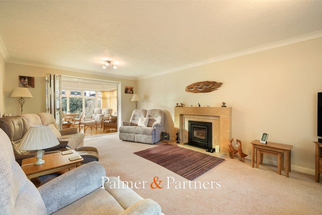 94, Eastwood Drive, Colchester photo 2