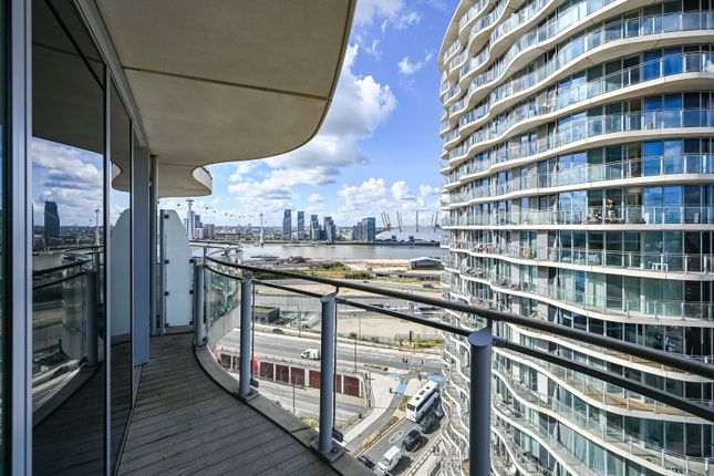 Tidal Basin Road, Royal Docks photo 2