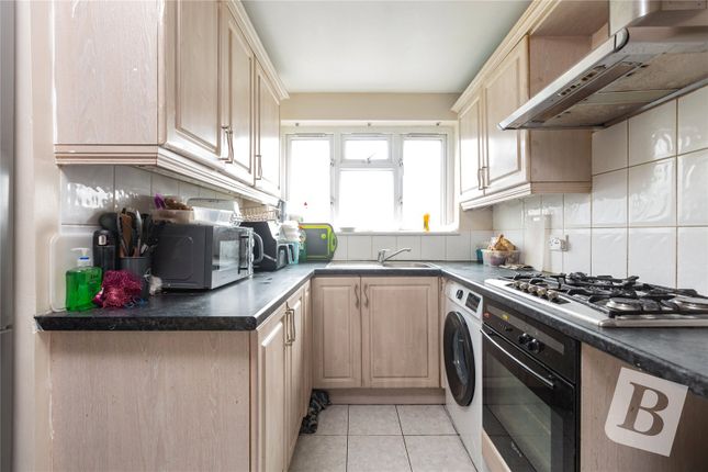49, Limbourne Avenue, Dagenham photo 2