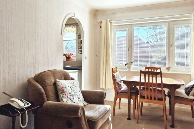 28 Haddenhurst Court,, Terrace Road South, Bracknell photo 4