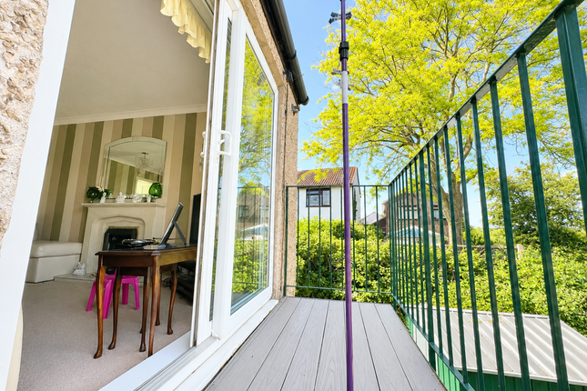 8, Durweston Walk, Bristol photo 4