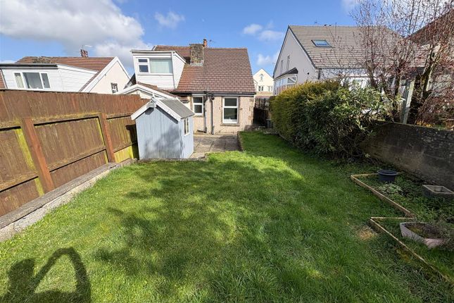12, Byland Grove, Bradford photo 3