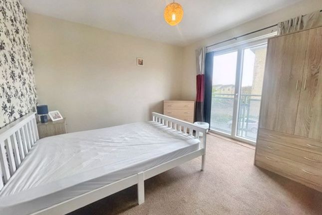 Room to rent in Pinewood Drive, Cheltenham
