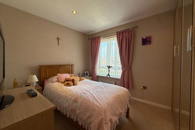 19, Marlborough Green Crescent, Great Yarmouth photo 5