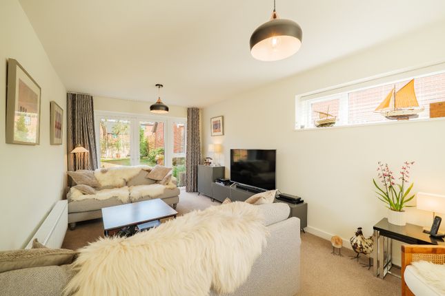 3 Swallowtail Way, Swaffham, Norfolk photo 4